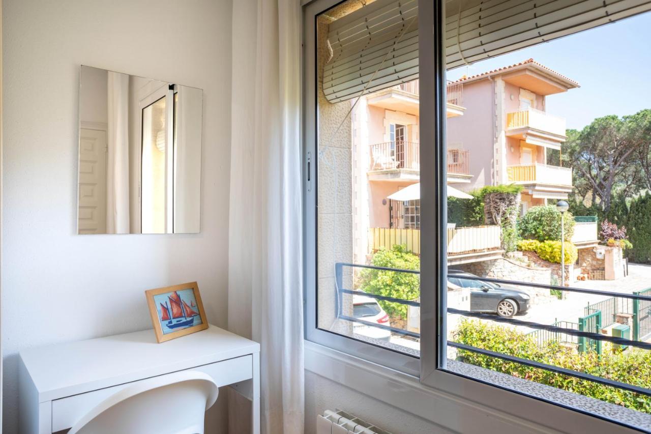 Bonita Casa Adosada Con Jardin Privado Y Piscina Comunitaria Калелья-де-Палафружель Экстерьер фото