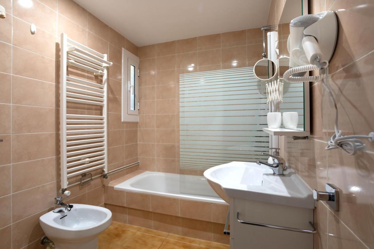 Bonita Casa Adosada Con Jardin Privado Y Piscina Comunitaria Калелья-де-Палафружель Экстерьер фото